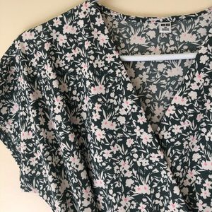 Uniqlo midi floral dress